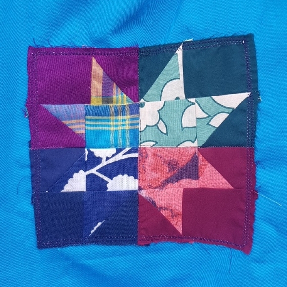 Patch & Roam sawtooth star patchwork small tote bag w/ raspberry red straps - Picture 2 of 5